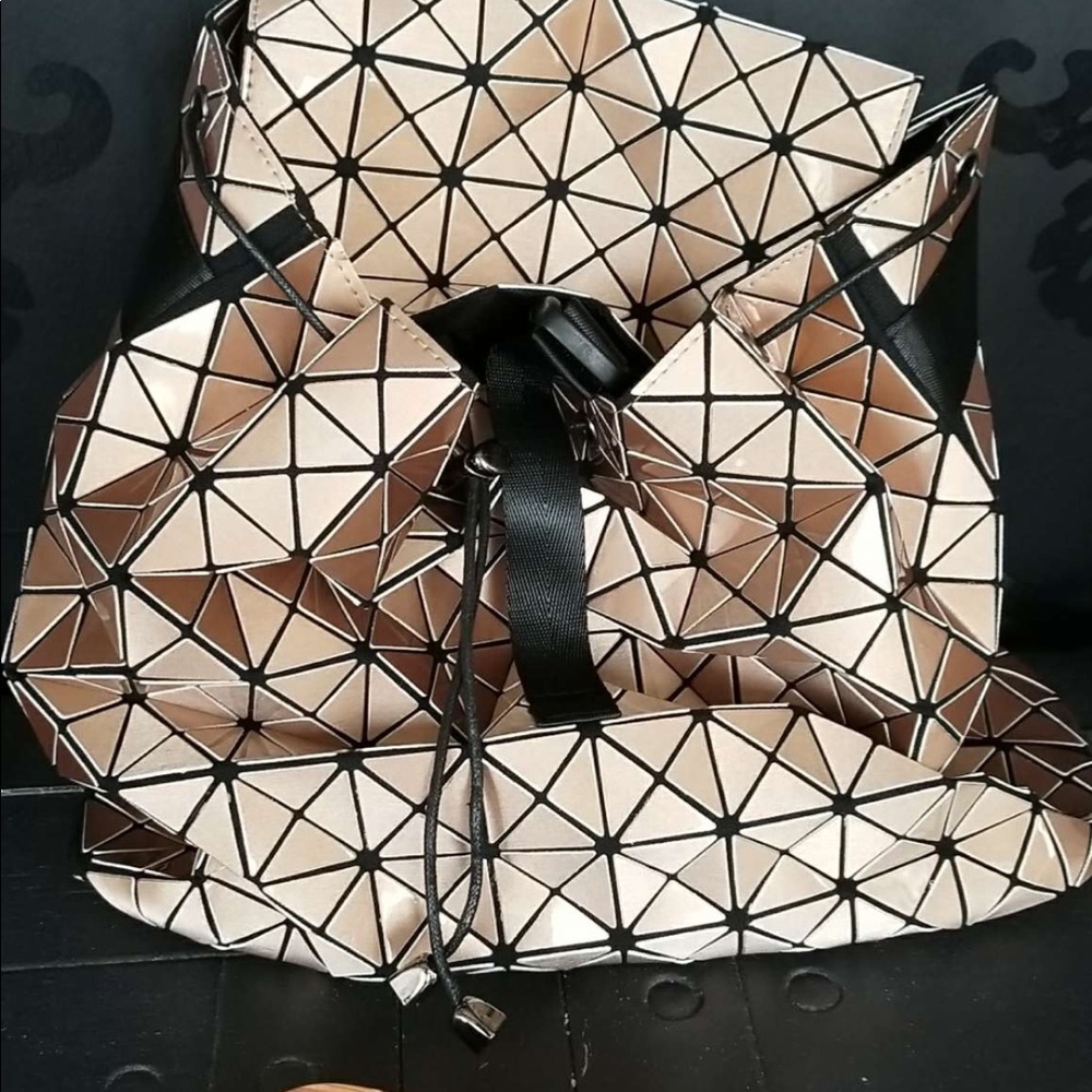 Back pack - Picture 3 of 3